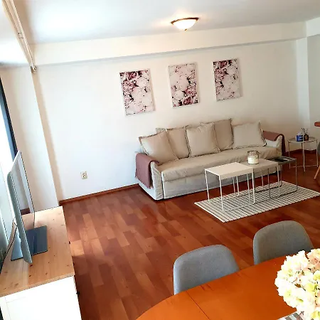 Mare Apartment *